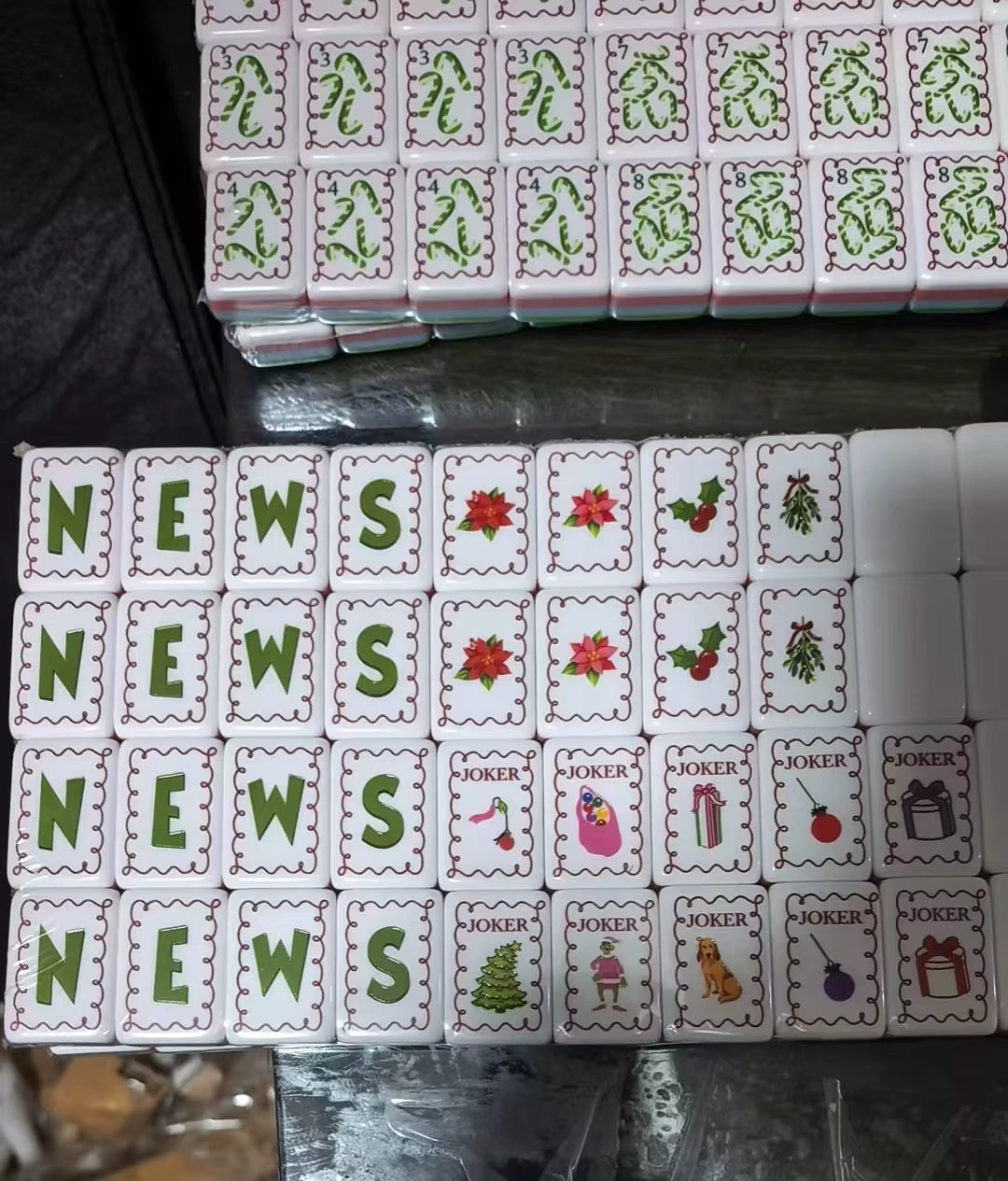 Green Christmas Mahjong Tiles and Mat Set