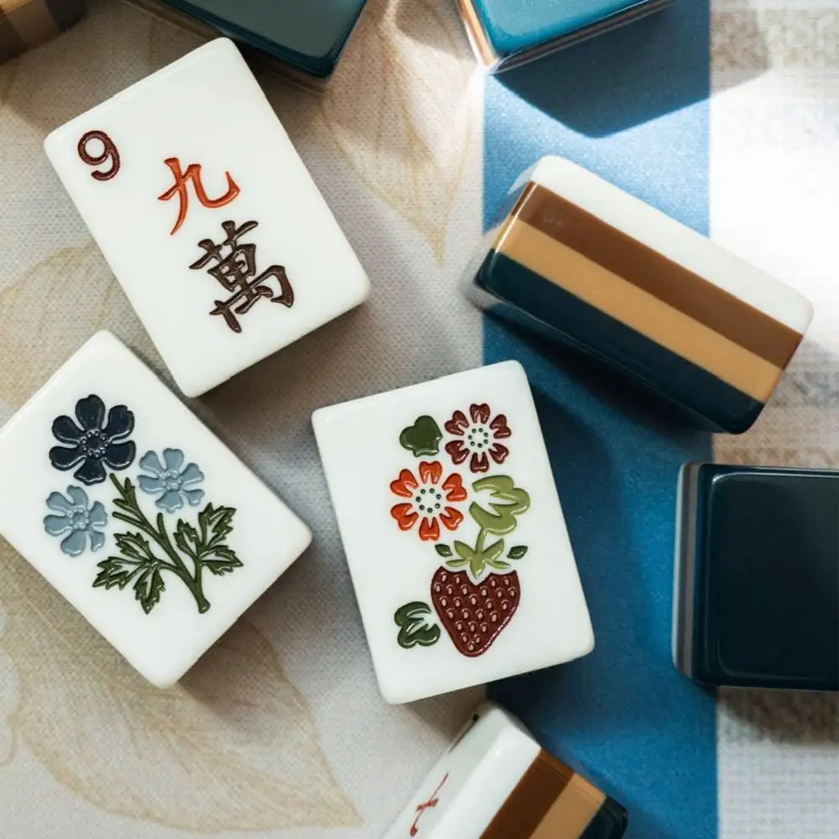 Black Bear Mahjong Tiles Set 160pcs