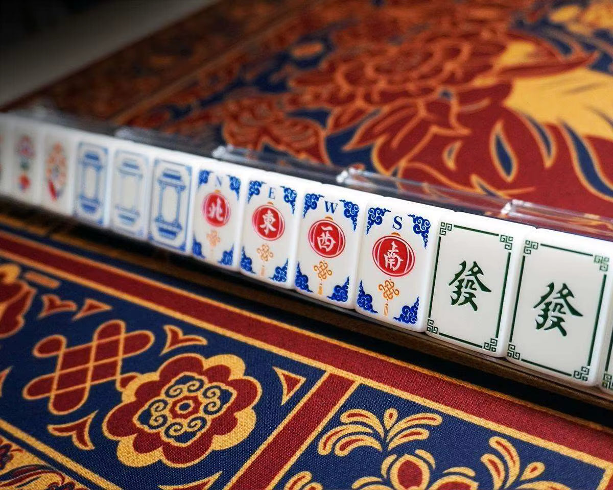 Sapphire Mahjong Tiles Set 160pcs