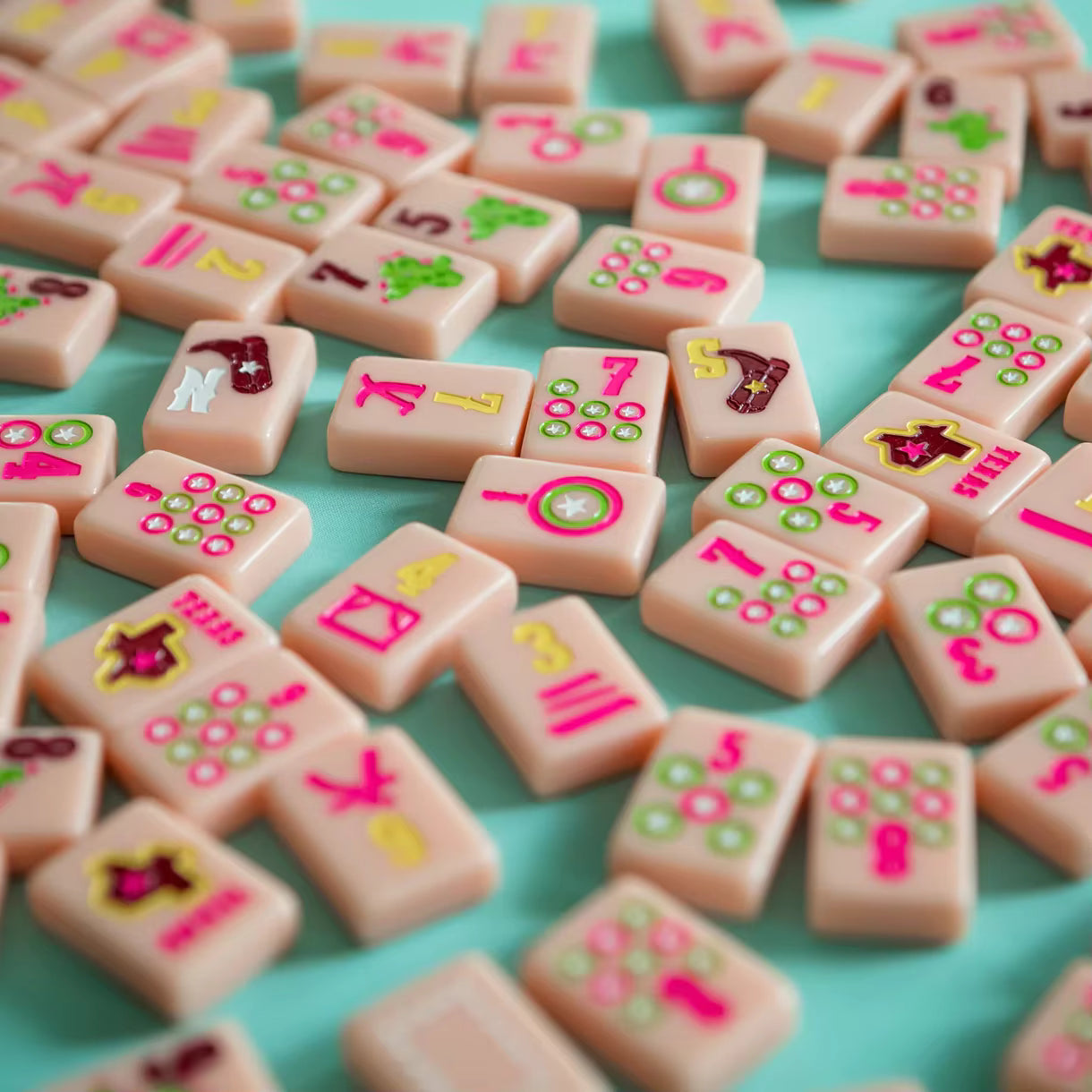 Texas Pink Derby Mahjong Tiles Set 160pcs