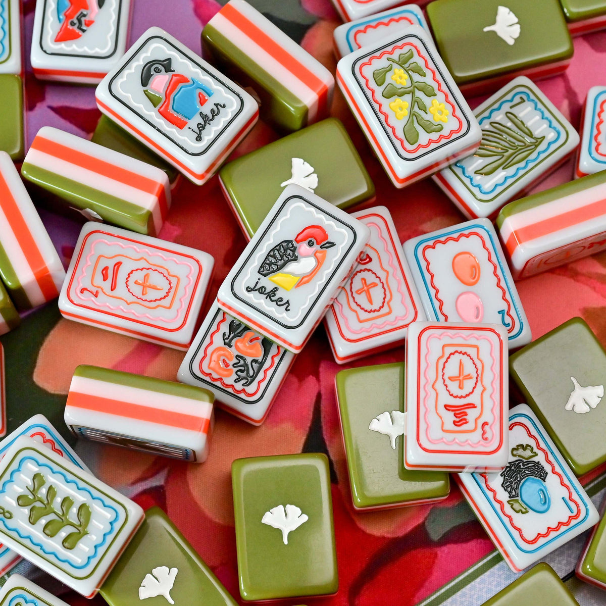 Colorful Bird and Wildflower in Mahjong Tiles and Mat Set