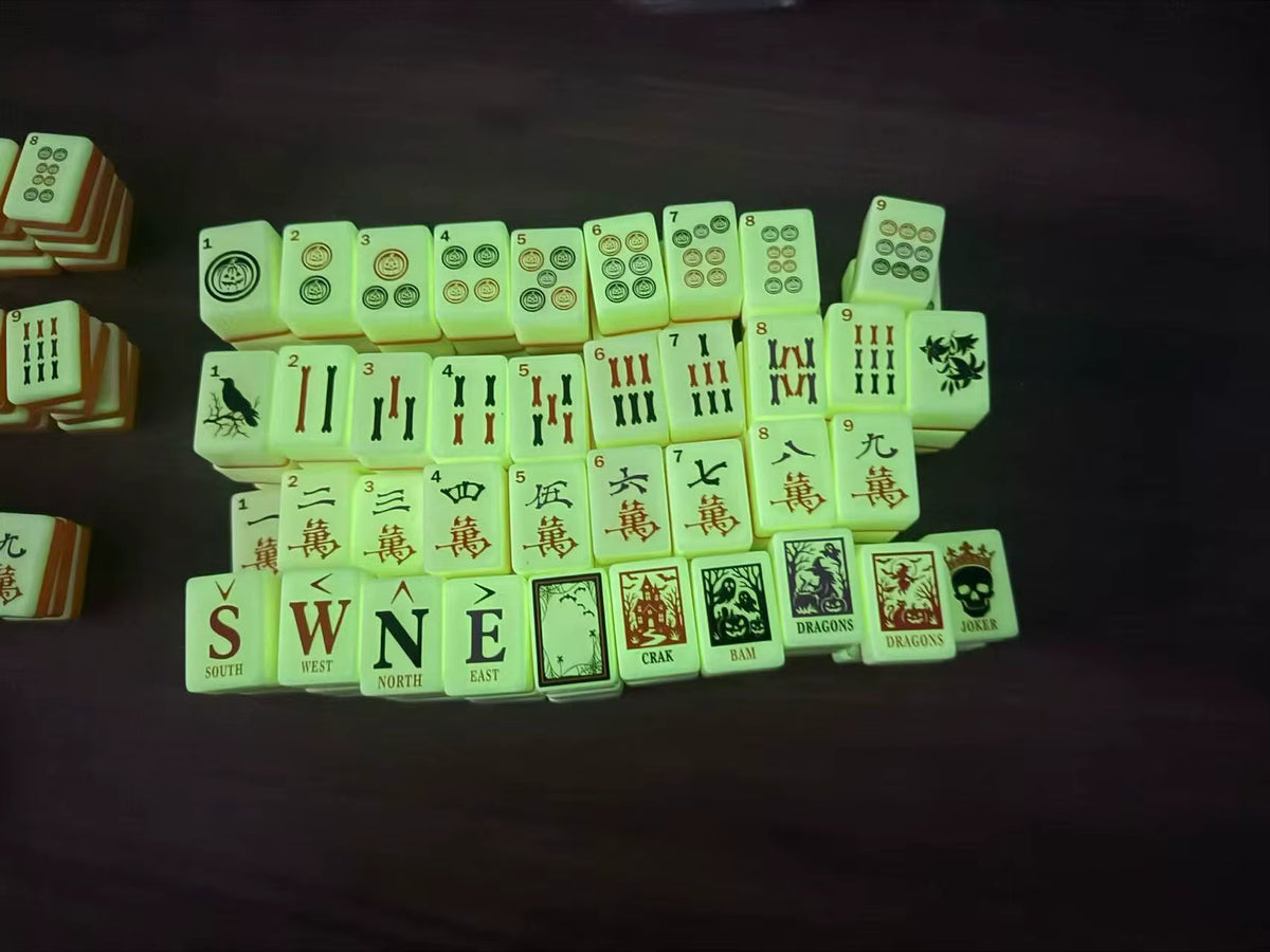 Glow in the Dark Halloween Skull Mahjong Tiles Set 160pcs
