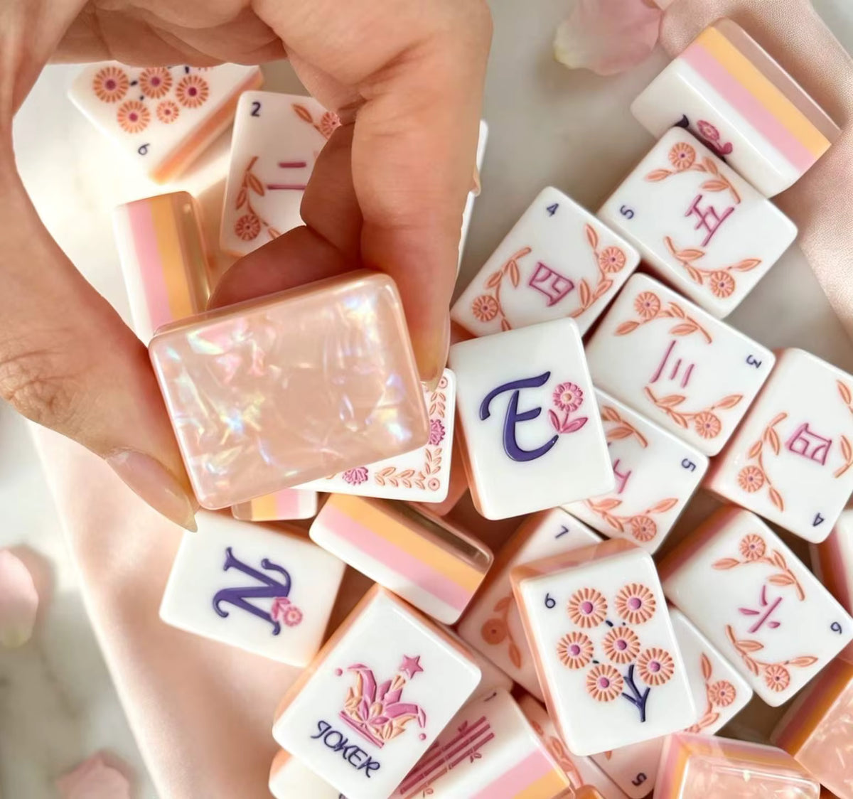 Pink Flowers Mahjong Tiles Set 160pcs