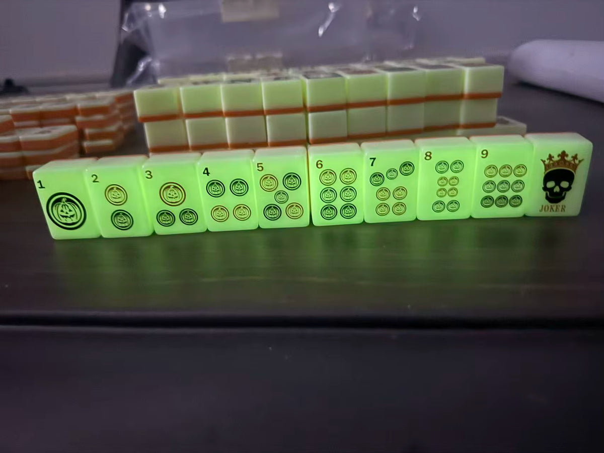 Glow in the Dark Halloween Skull Mahjong Tiles Set 160pcs