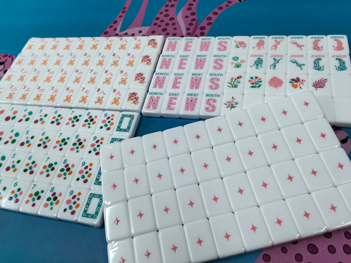 White Safari Mahjong Tiles and Mat Set
